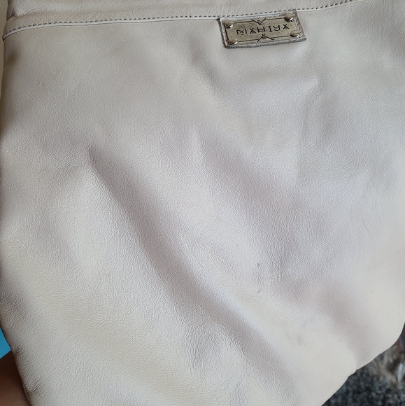 SWAPPED Mahiya Harlow Fringed Bag in Cream - Picture 8 of 15